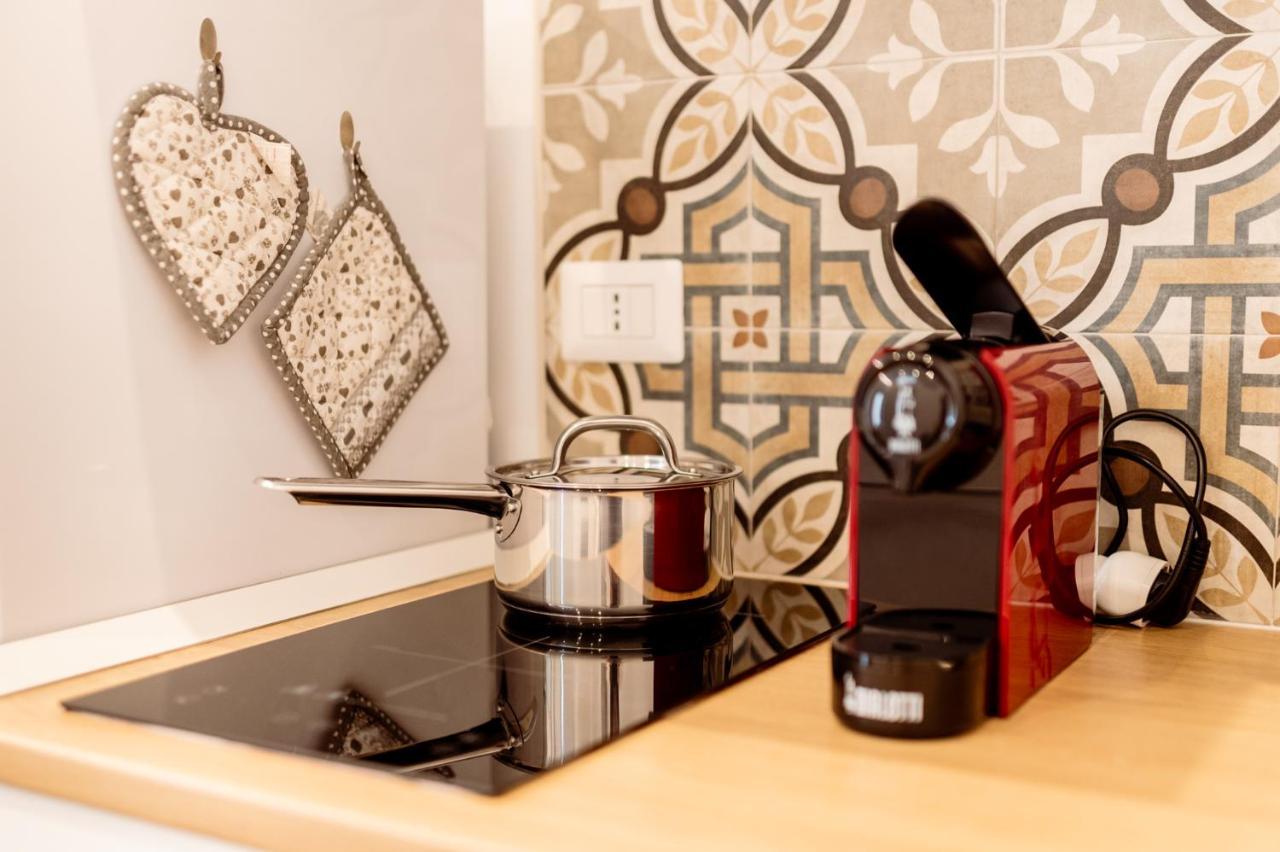מולה די בארי Nonna Vittoria Apartments מראה חיצוני תמונה